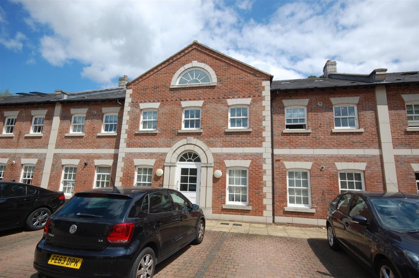 Images for Thornton Hall Close, Northampton