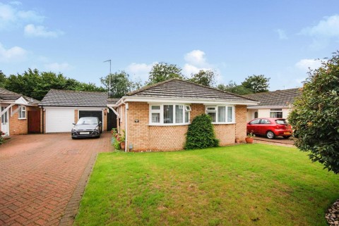 View Full Details for 65 Lingswood Park, NORTHAMPTON