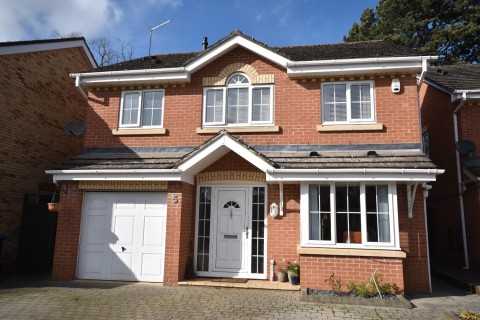 View Full Details for Penfold Gardens, Great Billing, Northampton