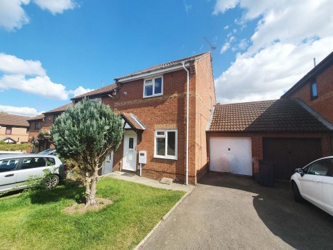 View Full Details for Clover Close, Rugby