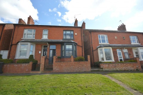 View Full Details for Northampton Road, Earls Barton, NORTHAMPTON