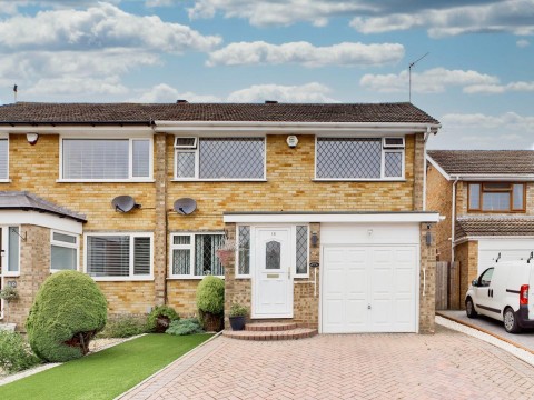View Full Details for Thruxton Drive, Northampton