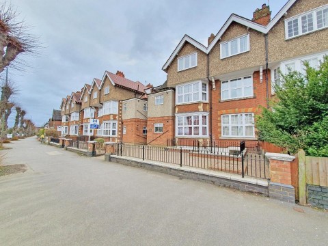 View Full Details for Clifton Road, 40-42 Clifton Road, Rugby