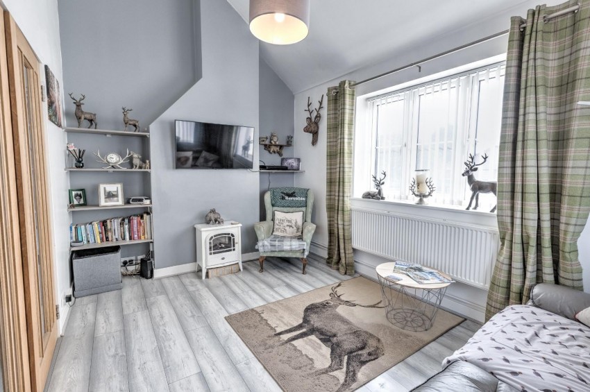 Images for Lorraine Crescent, Northampton