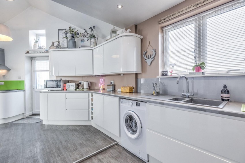 Images for Lorraine Crescent, Northampton