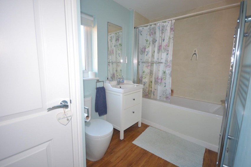 Images for Thorpe Road, Earls Barton, Northampton