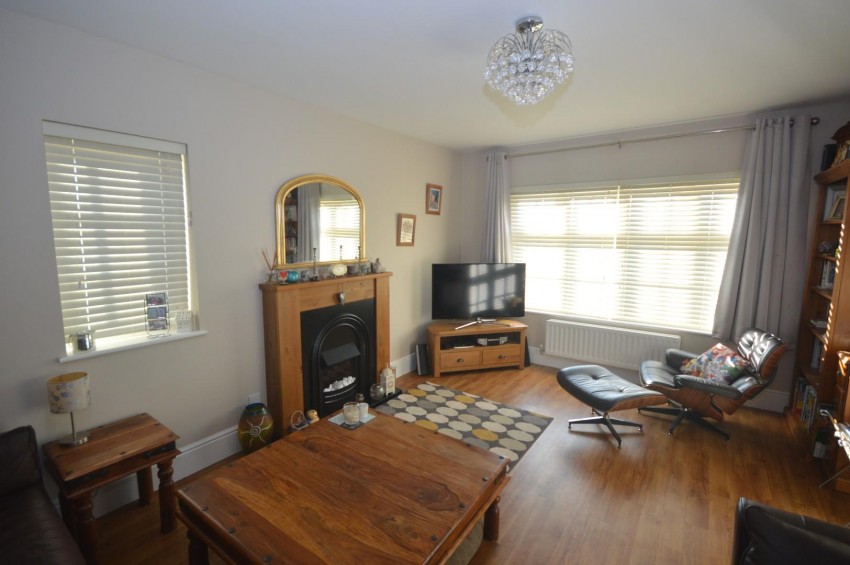 Images for Thorpe Road, Earls Barton, Northampton