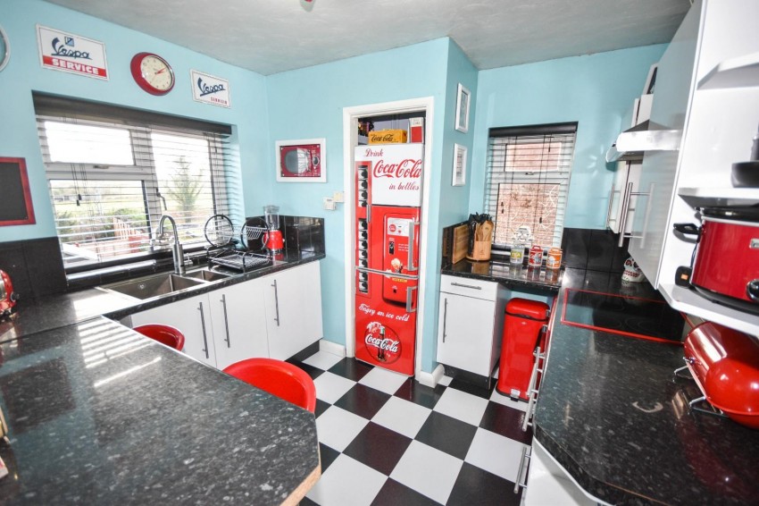 Images for York Avenue, Cogenhoe, Northampton