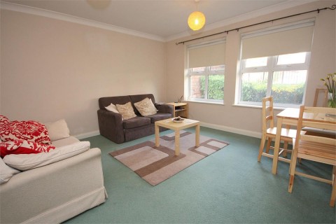 View Full Details for Flat 1 Victoria House, Billing Road, Northampton