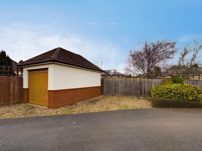 Images for Ashley Lane, Moulton