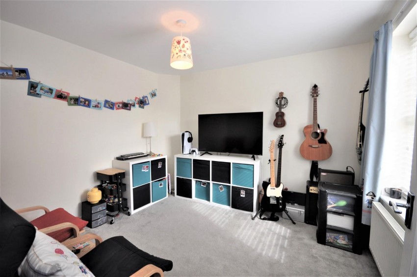 Images for Long Breech, Mawsley Village