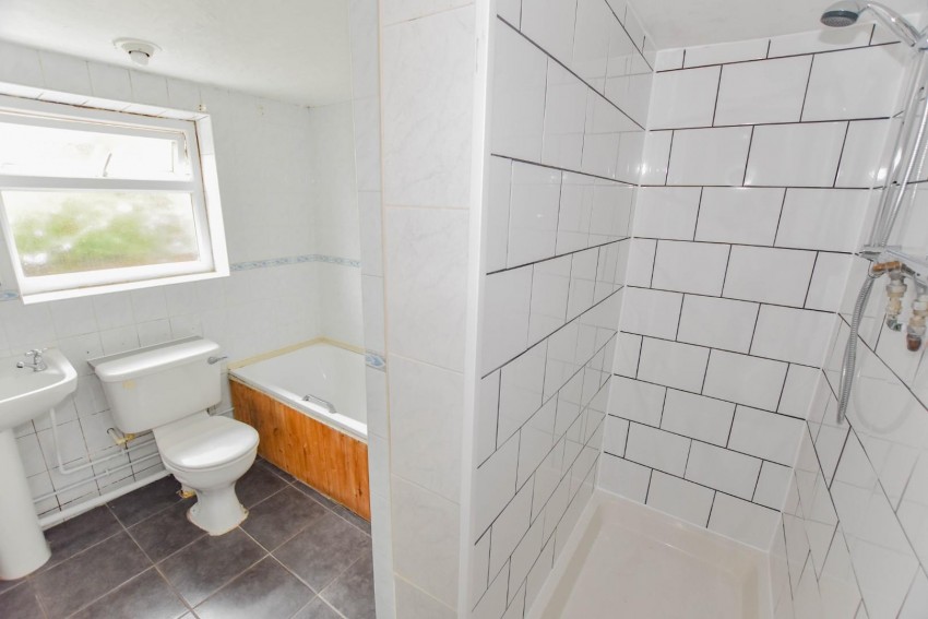 Images for Baker Street, Semilong, Northampton