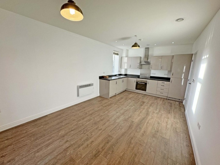 Images for Sandy House, Woodside Park, Rugby
