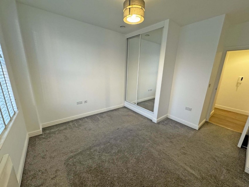 Images for Sandy House, Woodside Park, Rugby