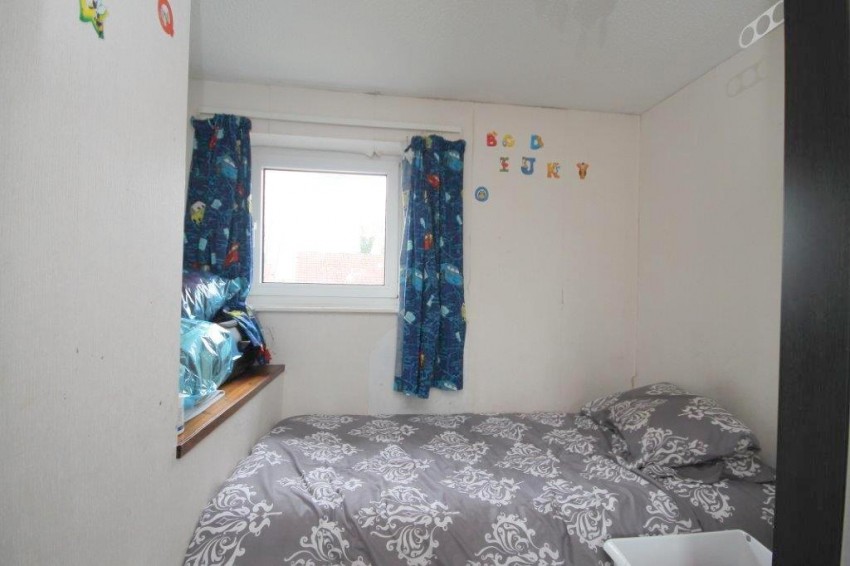 Images for Chatsworth Avenue, Northampton