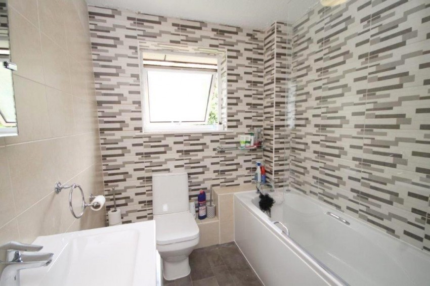 Images for Chatsworth Avenue, Northampton