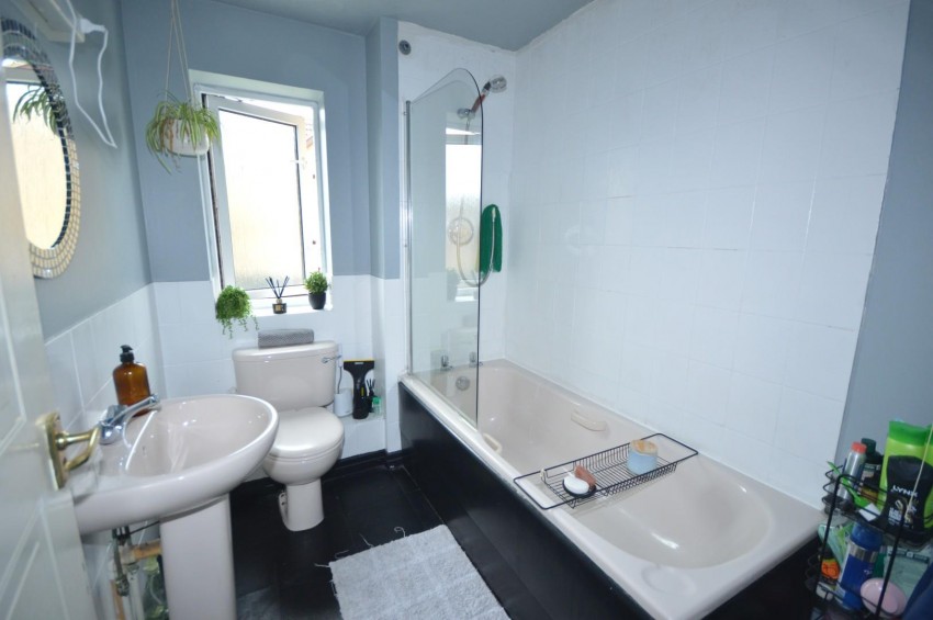 Images for St. Crispin Road, Earls Barton, Northampton