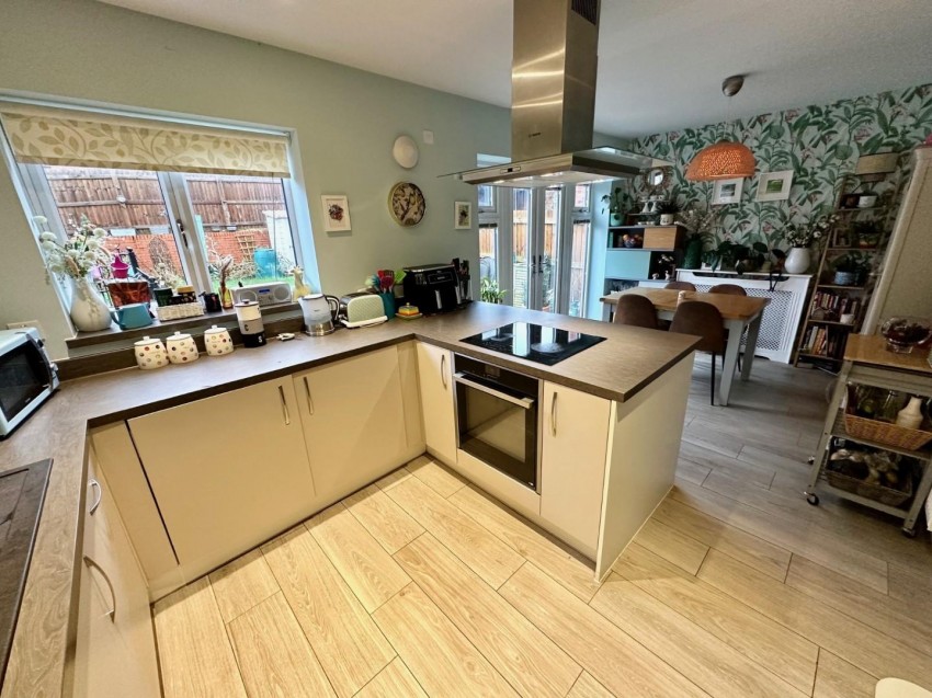 Images for Hazel Close, Eden Park, Rugby