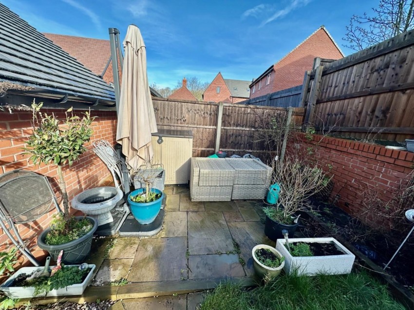 Images for Hazel Close, Eden Park, Rugby