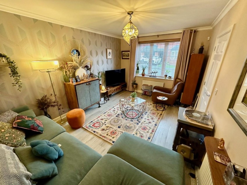 Images for Hazel Close, Eden Park, Rugby