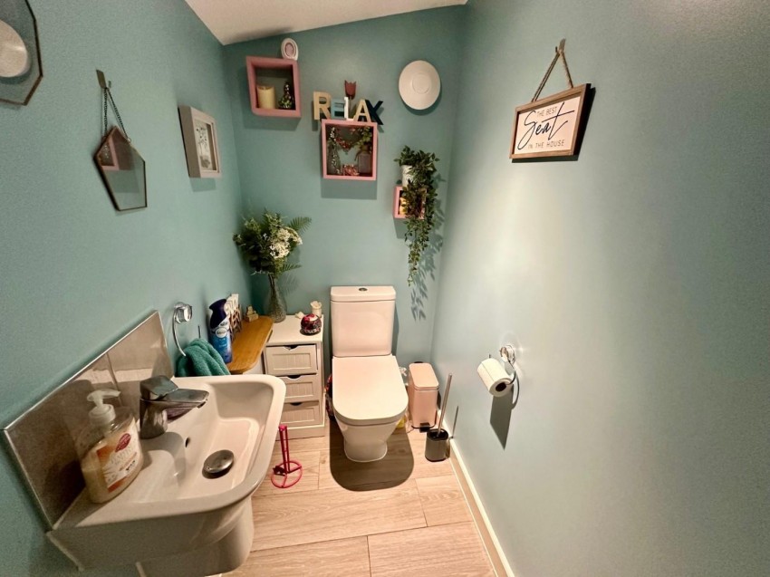 Images for Hazel Close, Eden Park, Rugby