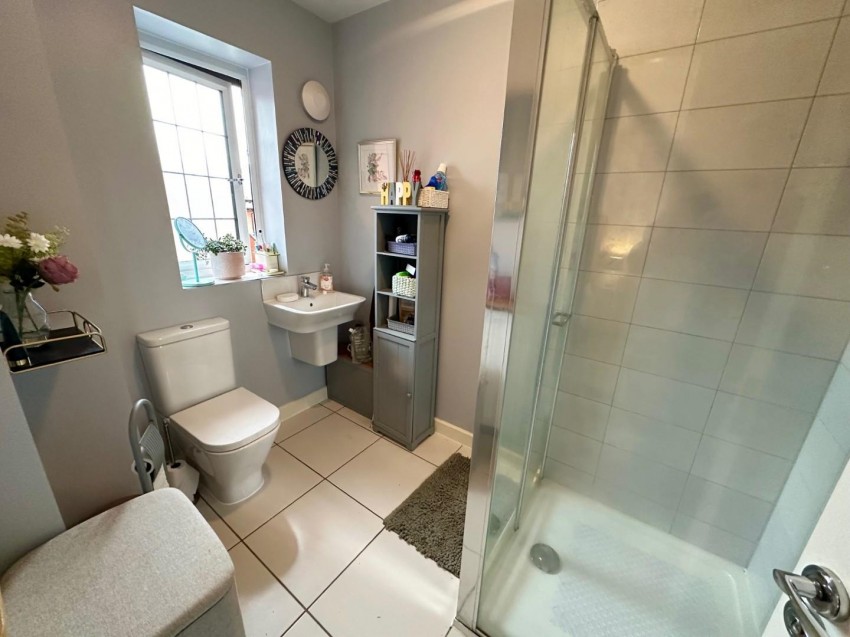 Images for Hazel Close, Eden Park, Rugby