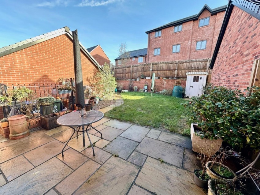 Images for Hazel Close, Eden Park, Rugby