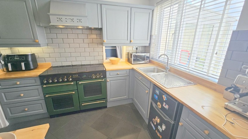 Images for 39 Northampton Road, Roade, NORTHAMPTON