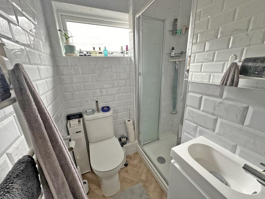 Images for Foxons Barn Road, Rugby
