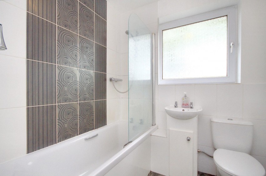 Images for Horseshoe Close, Creaton, Northampton