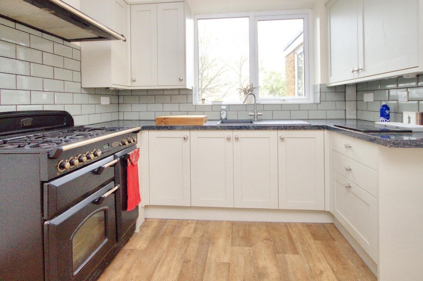 Images for Horseshoe Close, Creaton, Northampton