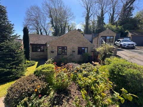 View Full Details for Robert Hill Close, Hillmorton, Rugby