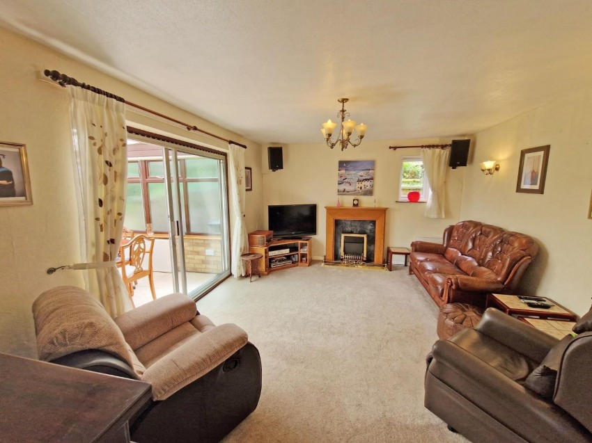Images for Robert Hill Close, Hillmorton, Rugby