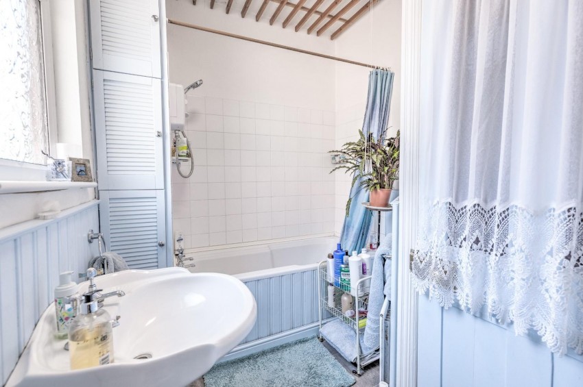 Images for Knights Lane, Kingsthorpe Village