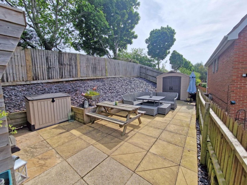 Images for Gardeners End, RUGBY