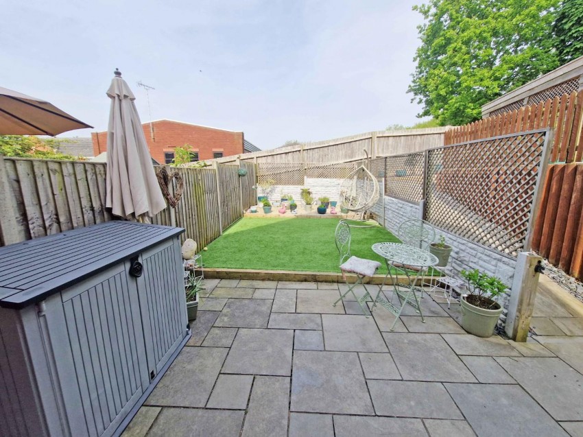 Images for Gardeners End, RUGBY