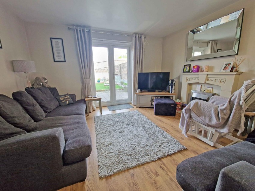 Images for Gardeners End, RUGBY