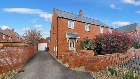 View Full Details for Setters Way, Roade