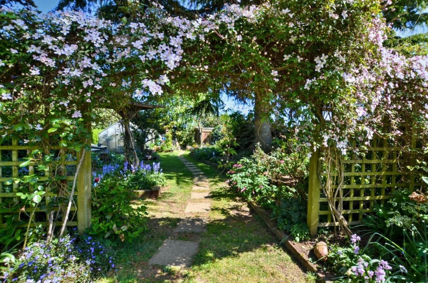 Images for Sandy Lane, Kislingbury, Northampton