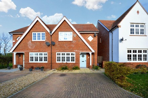 View Full Details for Barnard Close, Earls Barton, Northampton