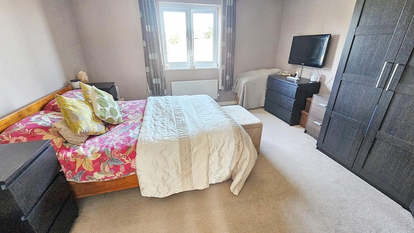 Images for Walkers Way, Roade, NORTHAMPTON