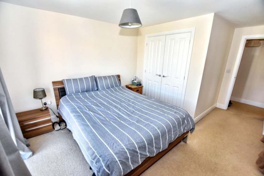 Images for The Square, Upton, Northampton