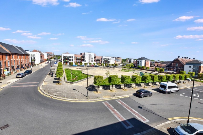 Images for The Square, Upton, Northampton