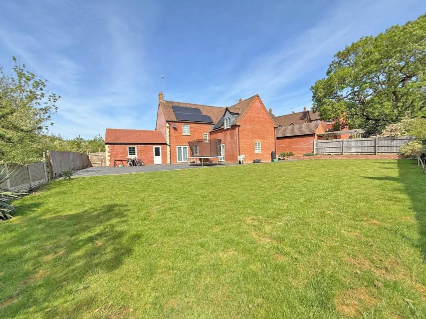 Images for Long Hassocks, Rugby