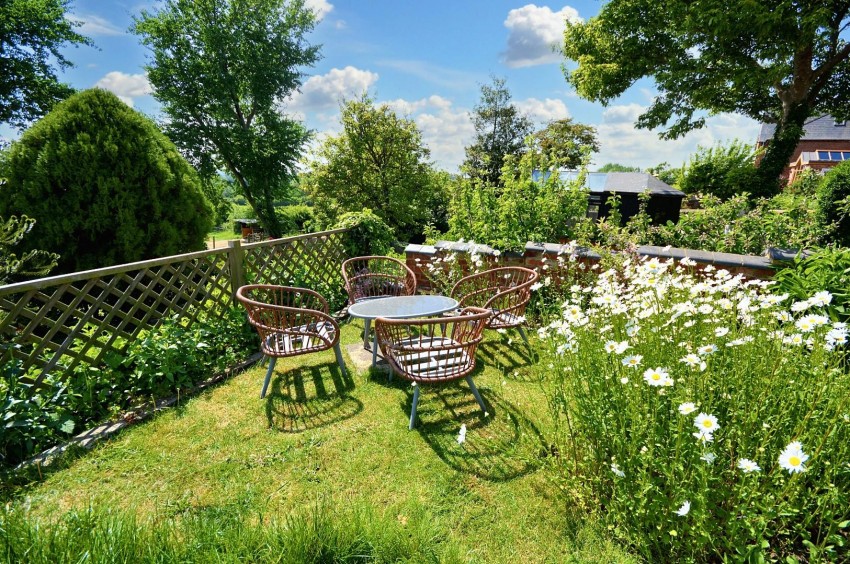 Images for Sunnyside, Earls Barton, Northampton