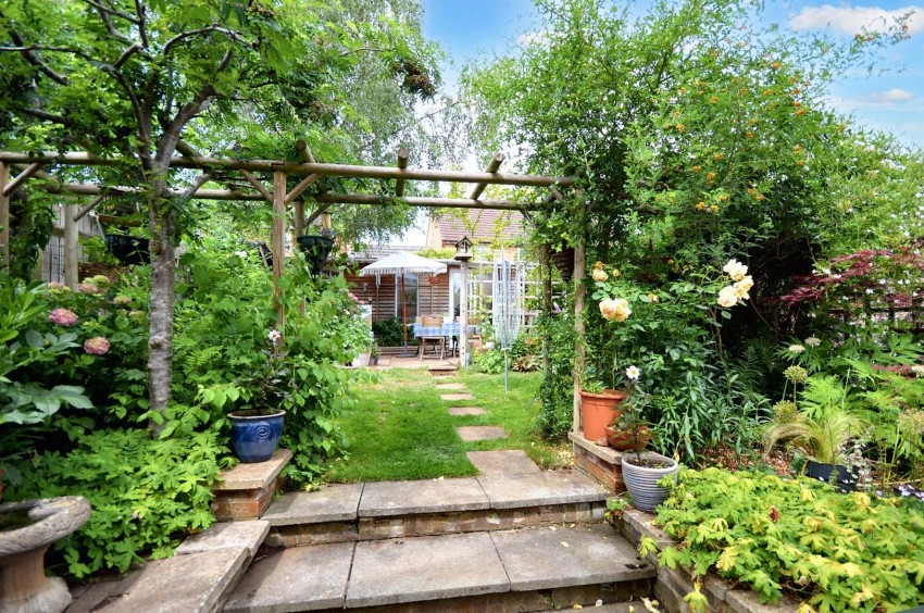 Images for London End, Earls Barton, Northampton