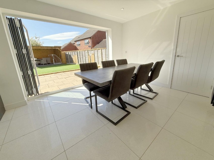 Images for Judith Way, Cawston, Rugby