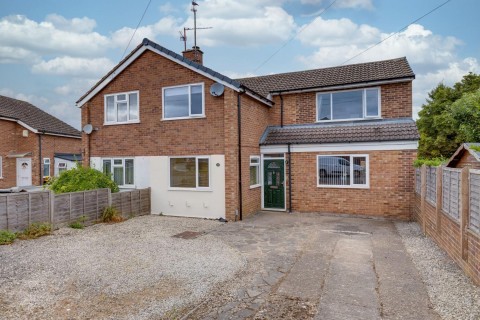 View Full Details for 28 Lodge Close, Duston