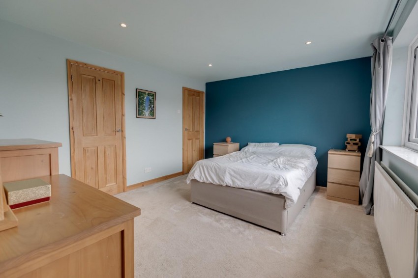 Images for 28 Lodge Close, Duston
