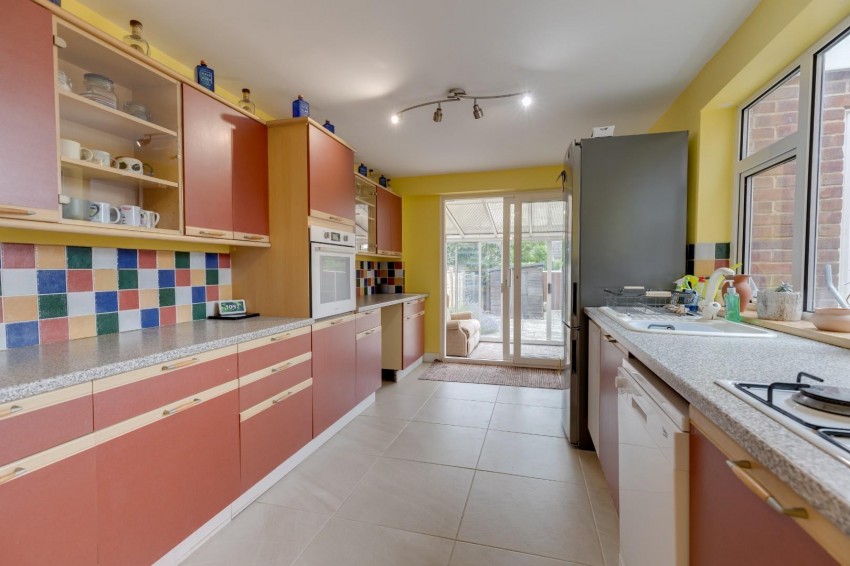 Images for 28 Lodge Close, Duston